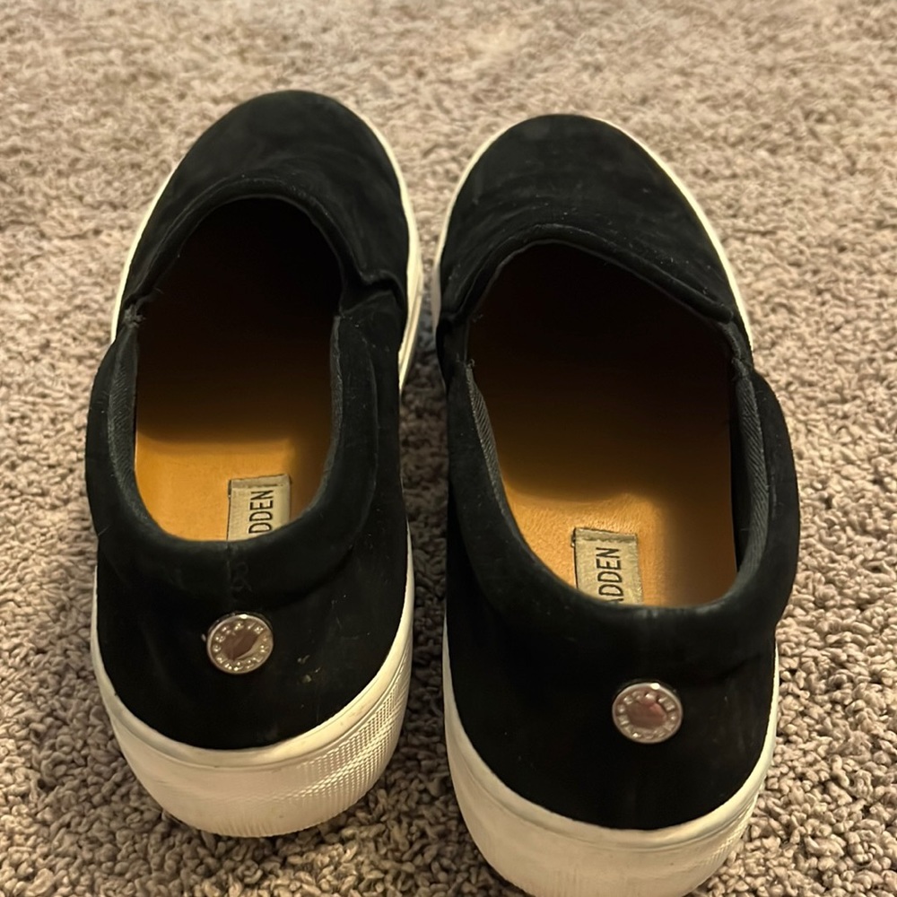 Steve Madden black sneakers!